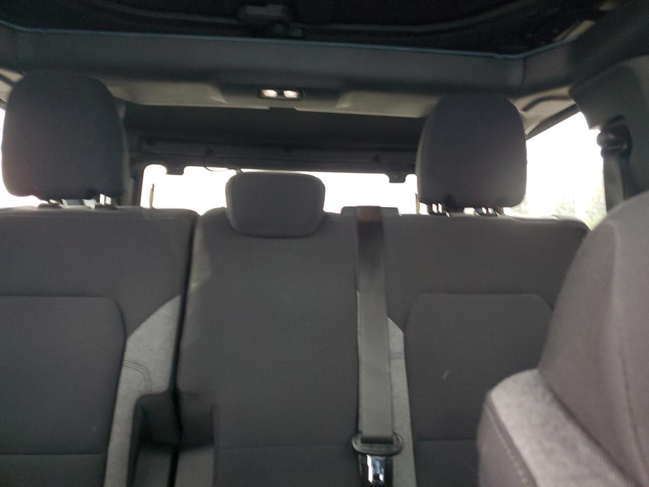 Ford Bronco Base Image 2