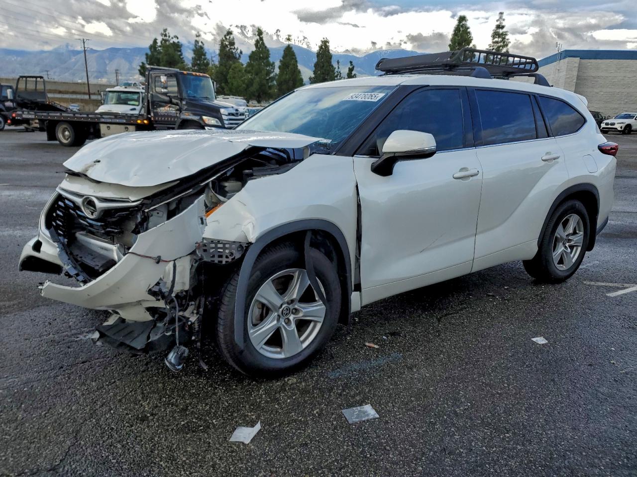 Toyota Highlander L Image 1