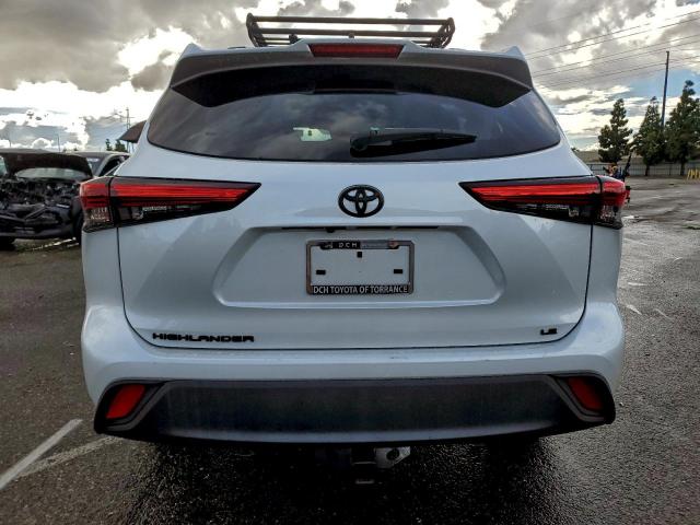 Toyota Highlander L Image 6