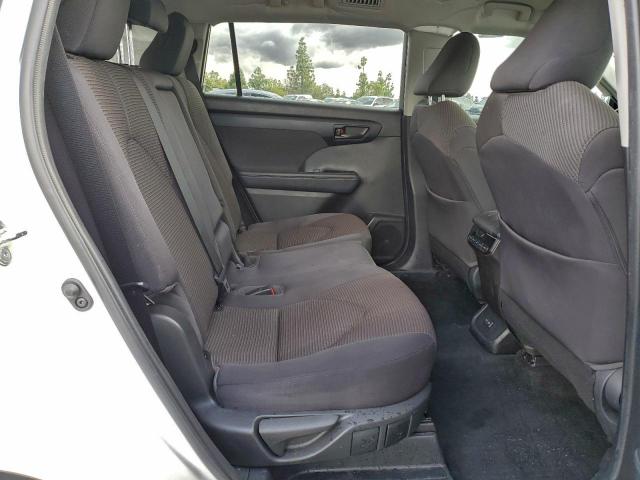 Toyota Highlander L Image 2