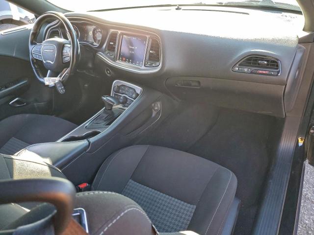 Dodge Challenger R/t Scat Pack Image 4