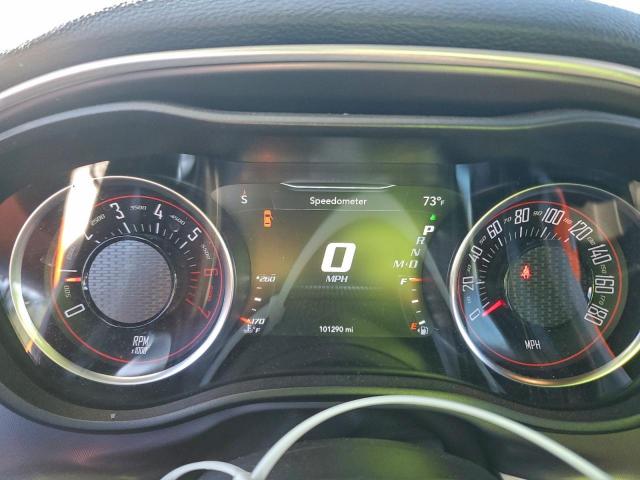 Dodge Challenger R/t Scat Pack Image 7