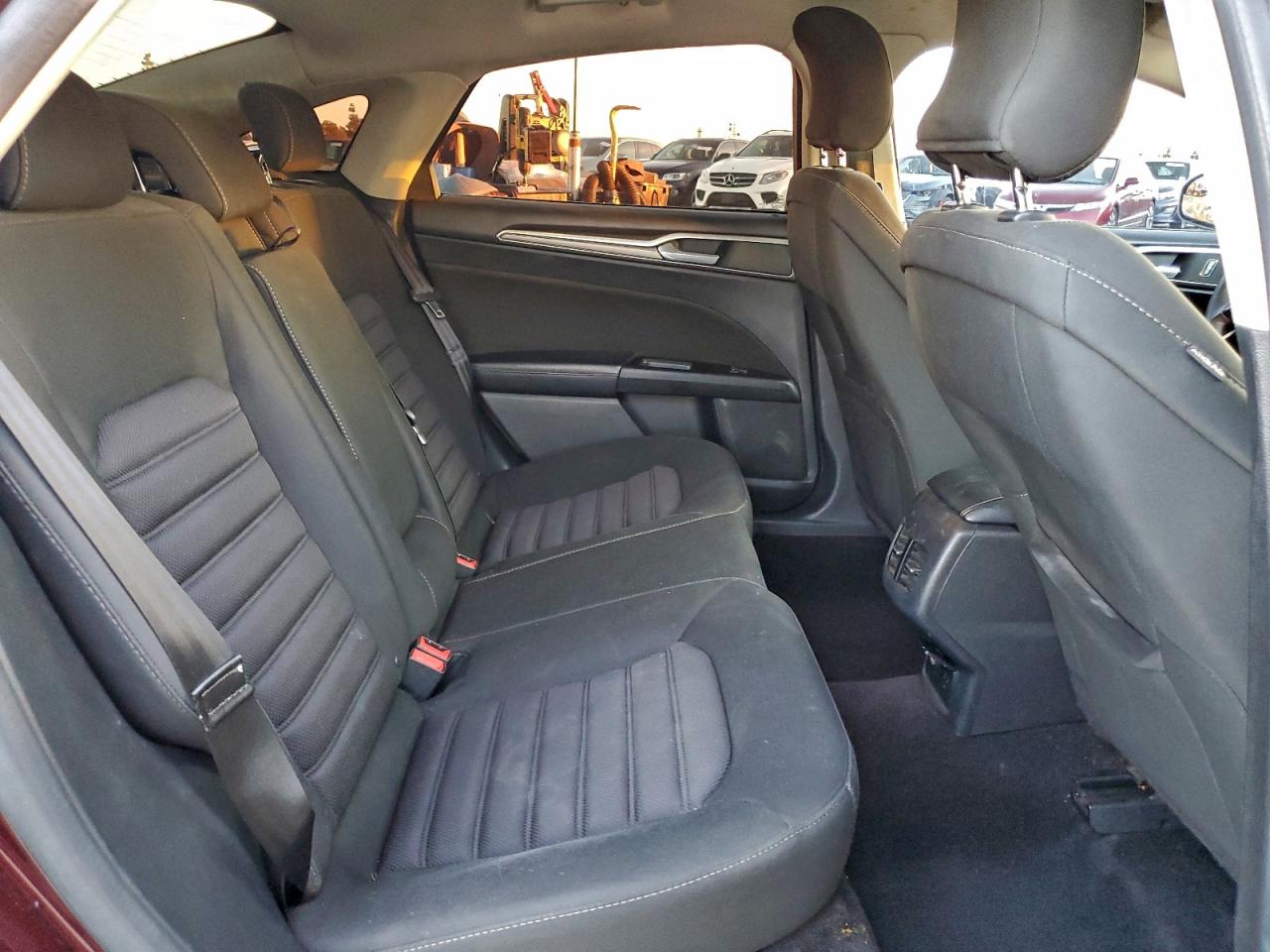 Ford Fusion Se Hybrid Image 6