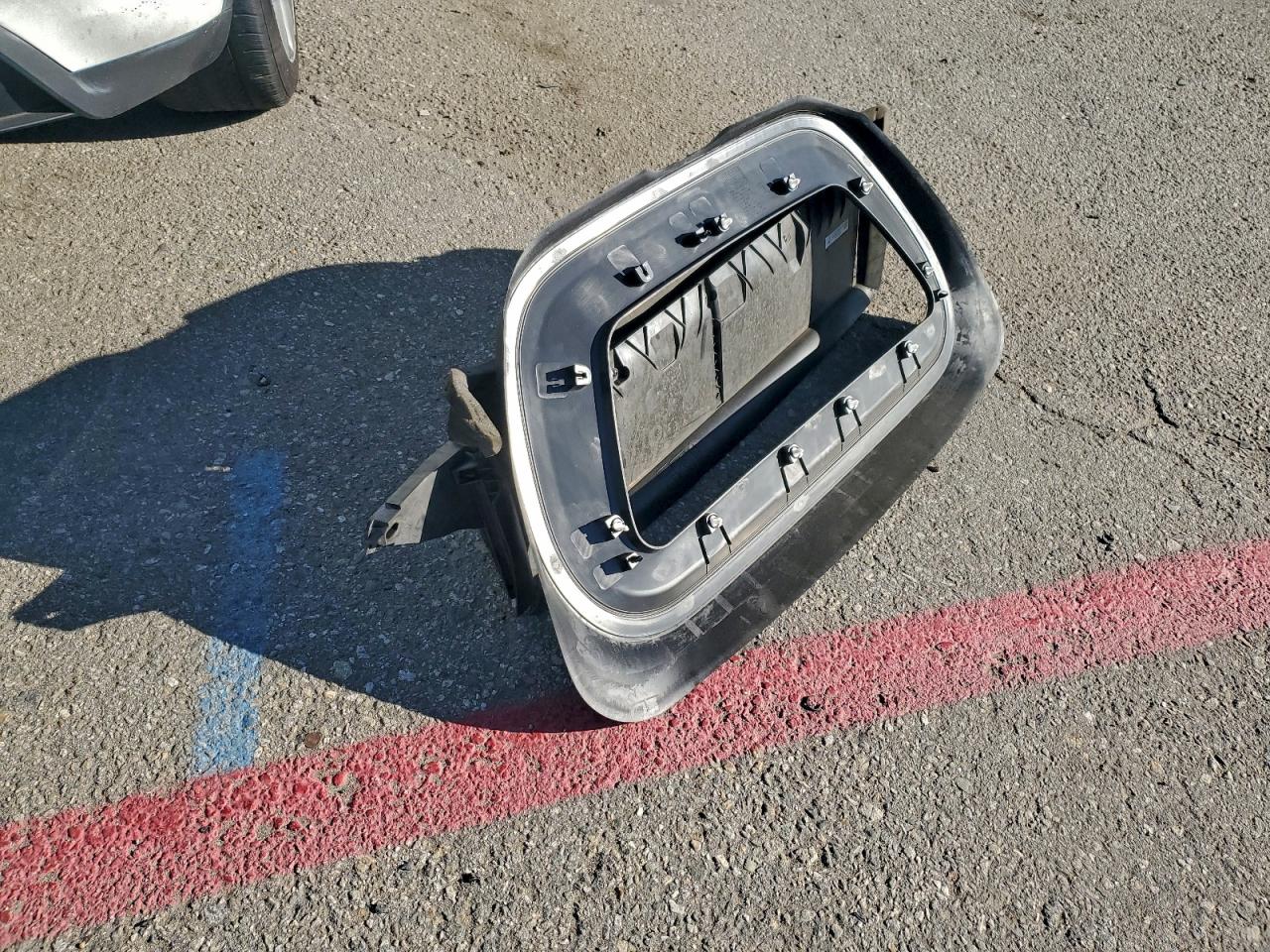 Tesla Model Y Image 11