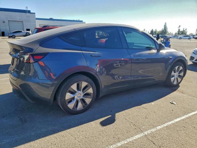 Tesla Model Y Image 3