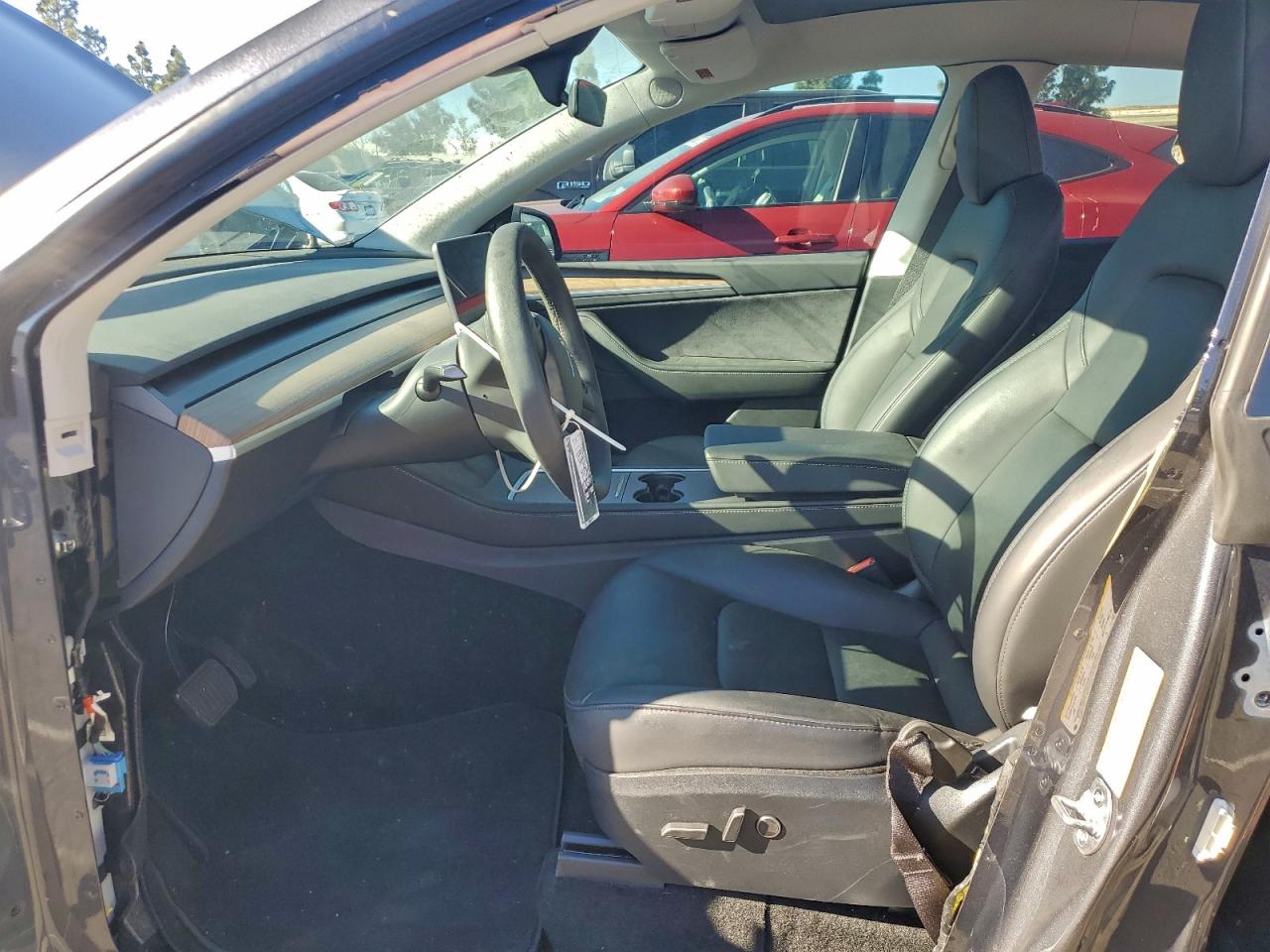 Tesla Model Y Image 9