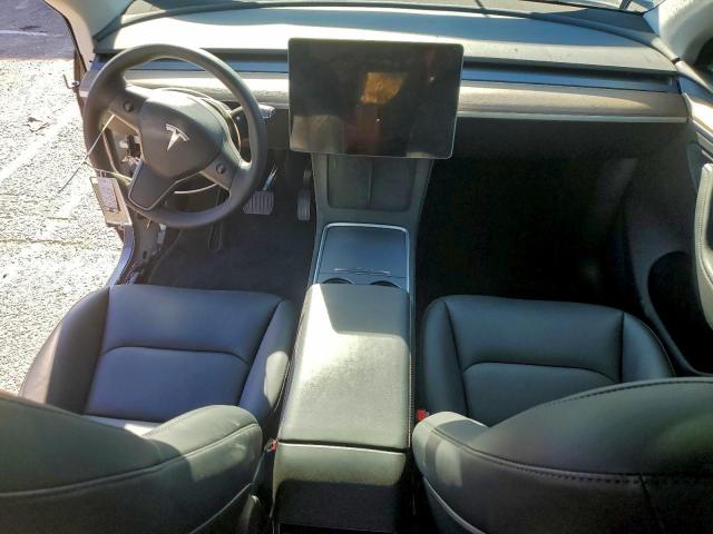 Tesla Model Y Image 2