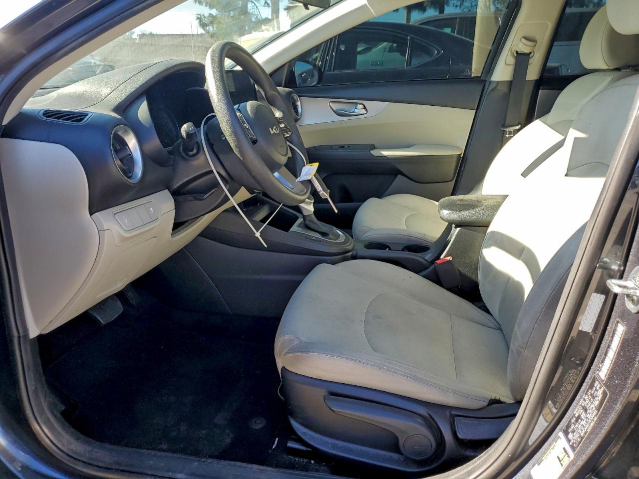 Kia Forte Lx Image 10