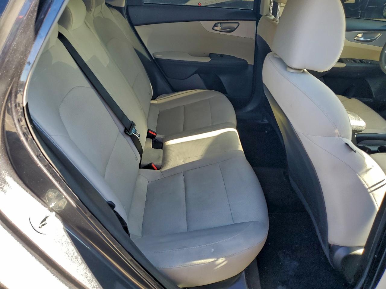 Kia Forte Lx Image 4