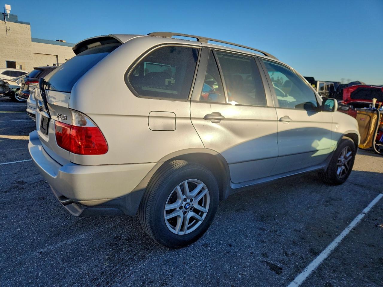 BMW X Series 3.0i Image 4