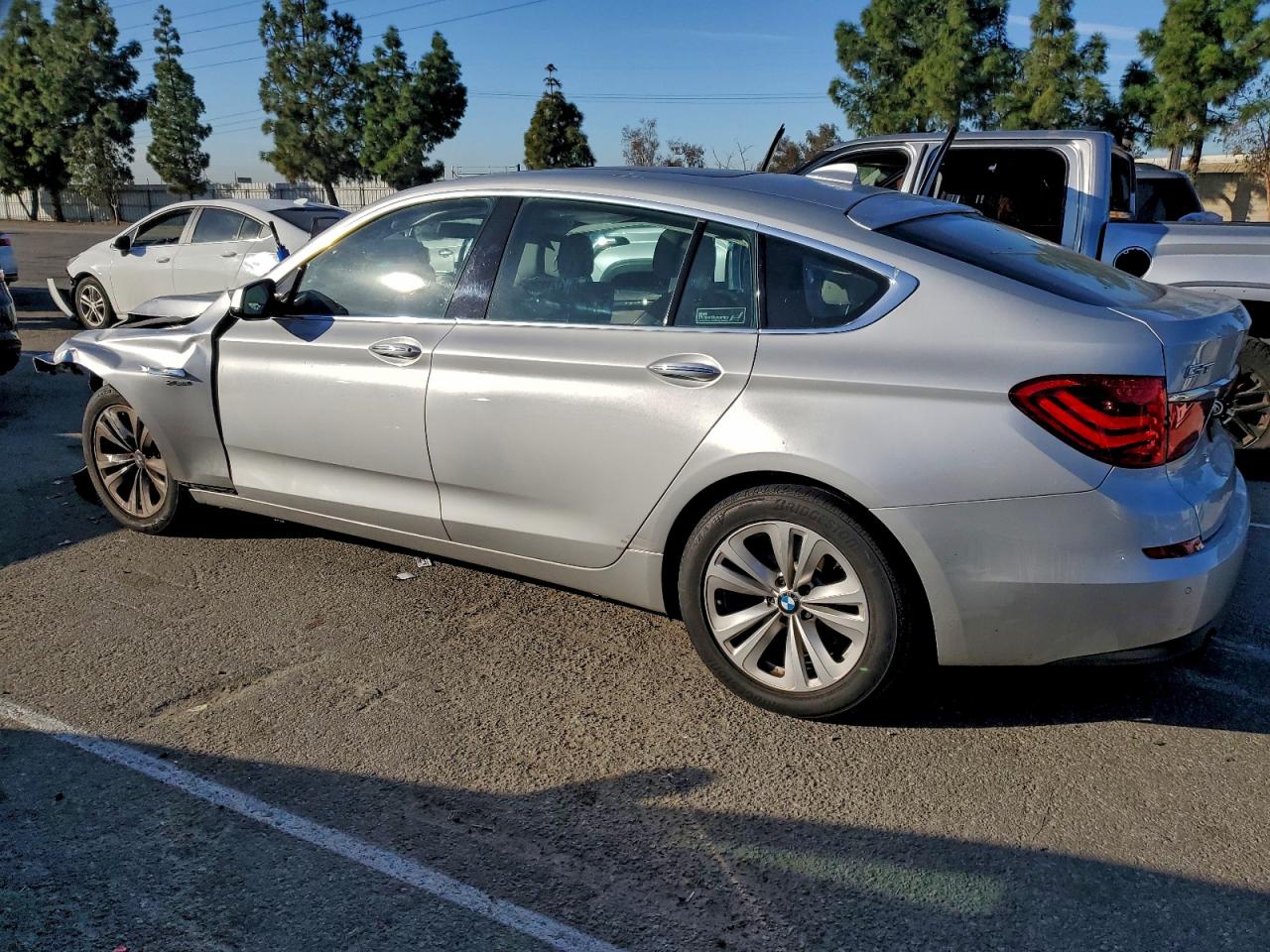 BMW 5 Series Xigt Image 11