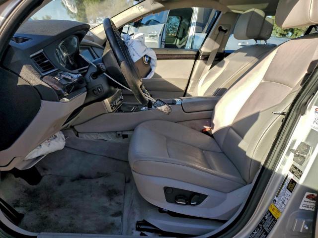 BMW 5 Series Xigt Image 8