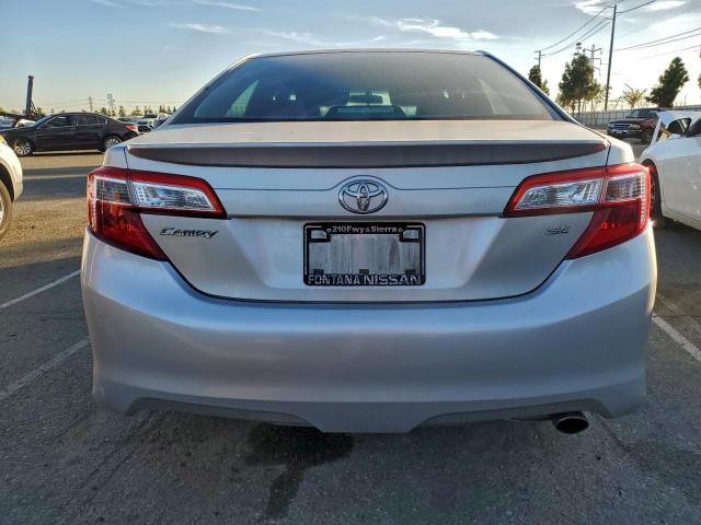 Toyota Camry Base Image 6