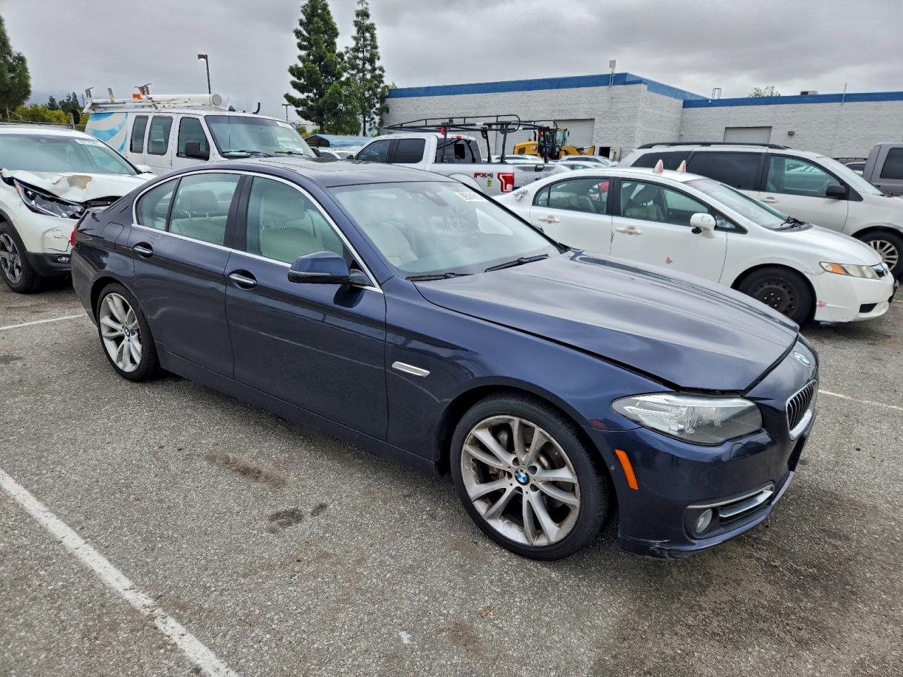 BMW 5 Series Xi Image 2