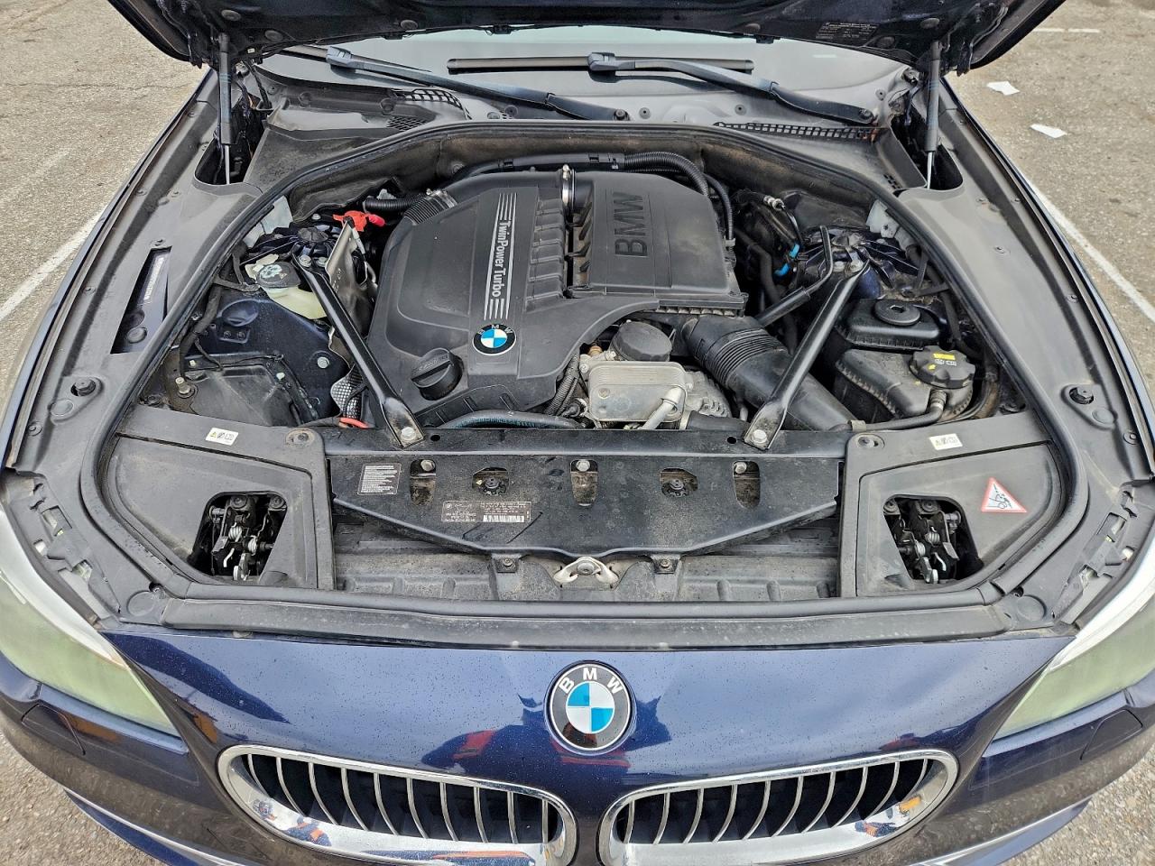 BMW 5 Series Xi Image 9