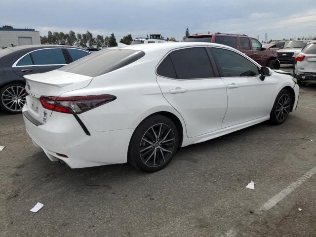 Toyota Camry Se Image 9