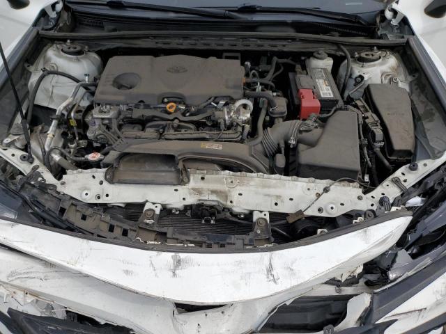 Toyota Camry Se Image 12