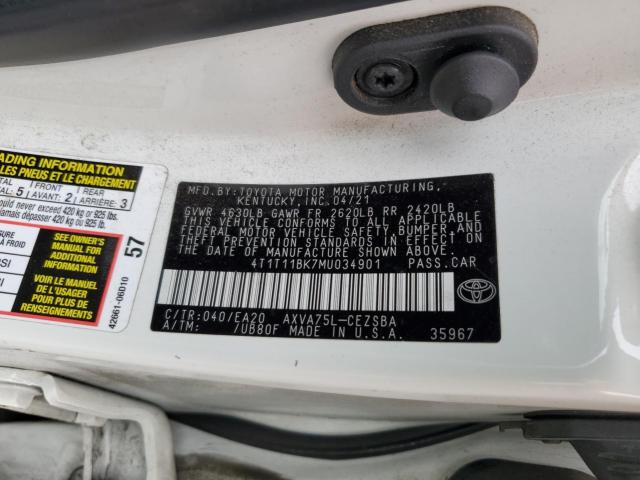 Toyota Camry Se Image 11