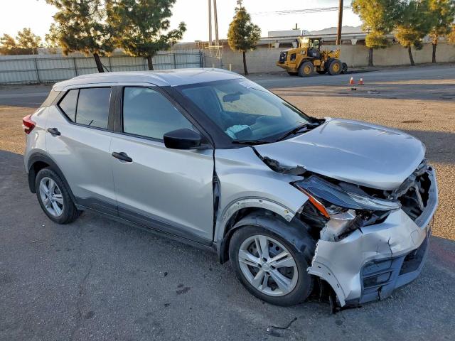 Nissan Kicks S Image 11