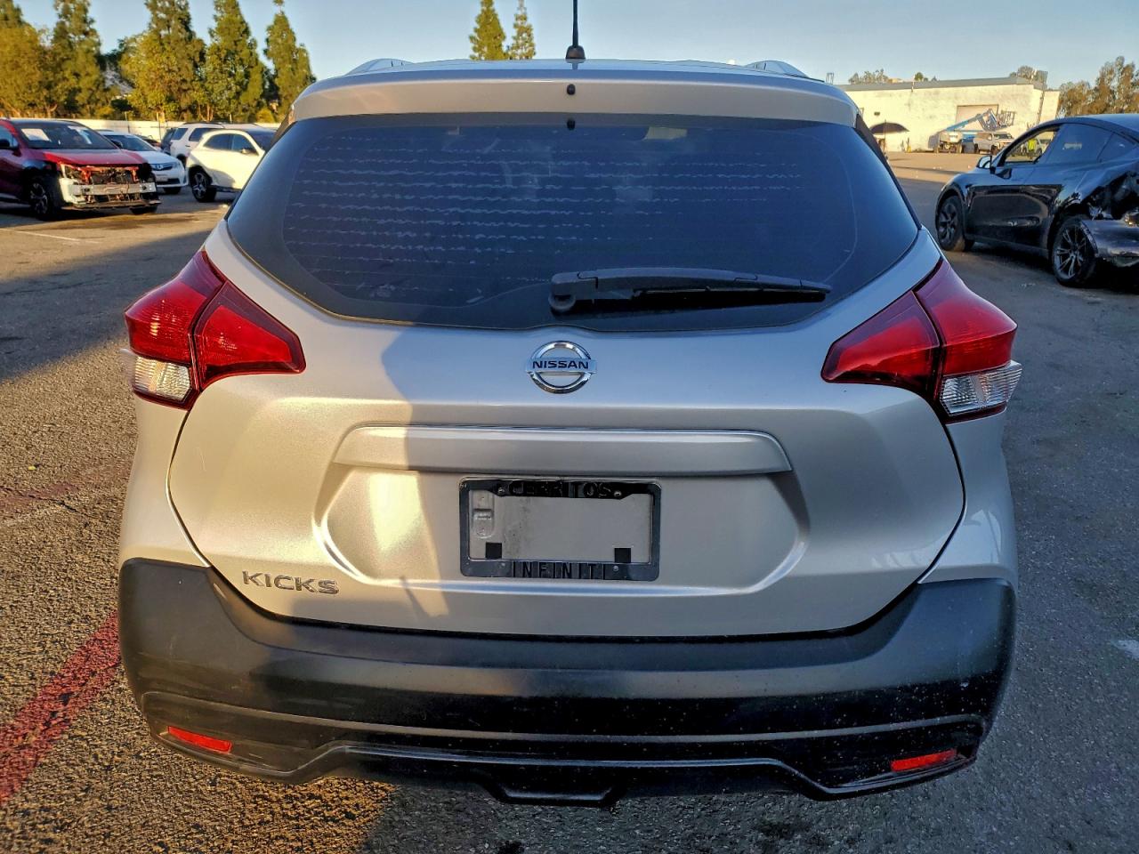 Nissan Kicks S Image 2