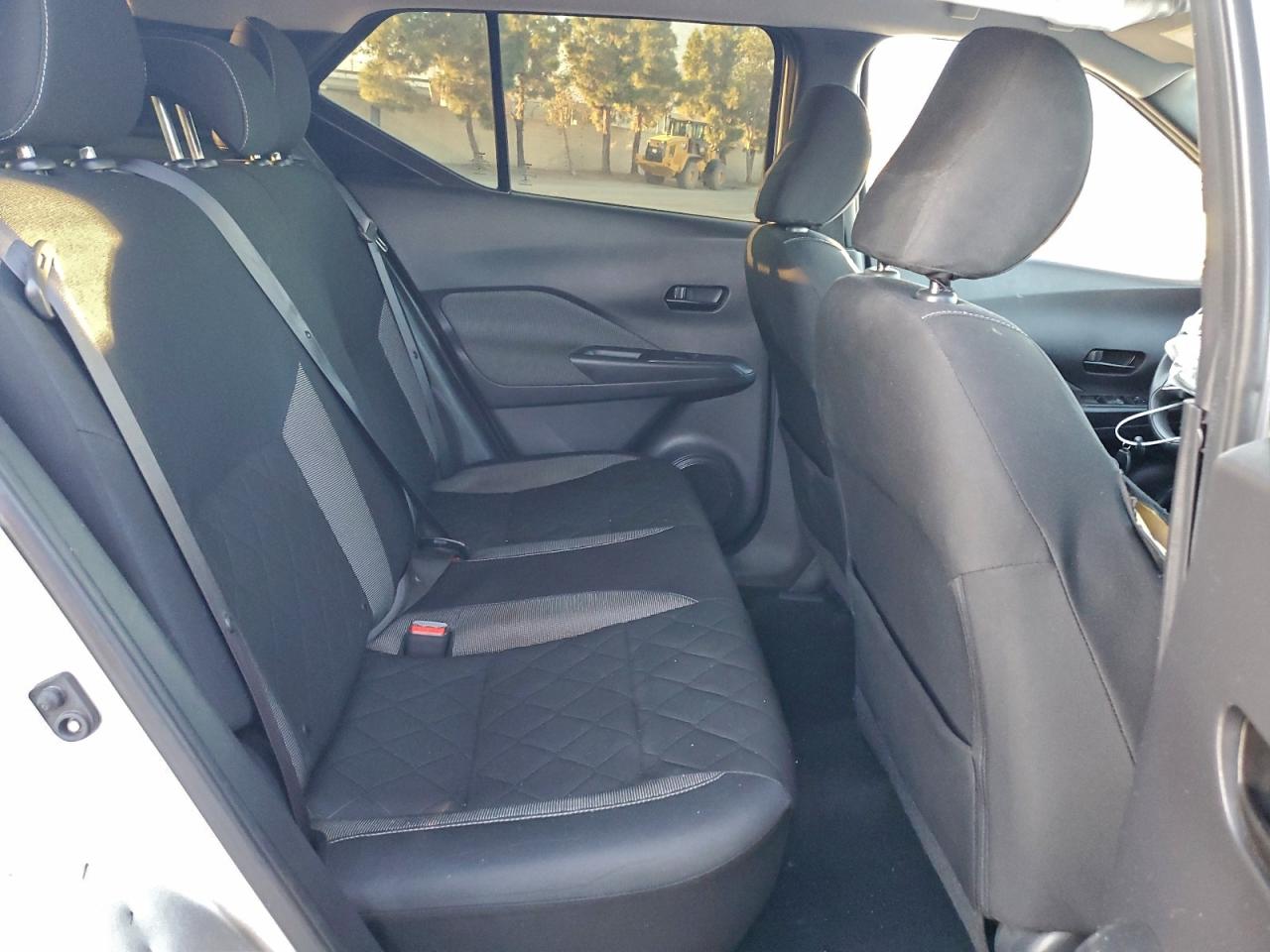 Nissan Kicks S Image 7