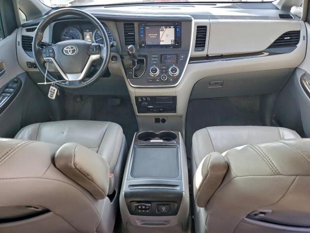 Toyota Sienna Xle Image 9