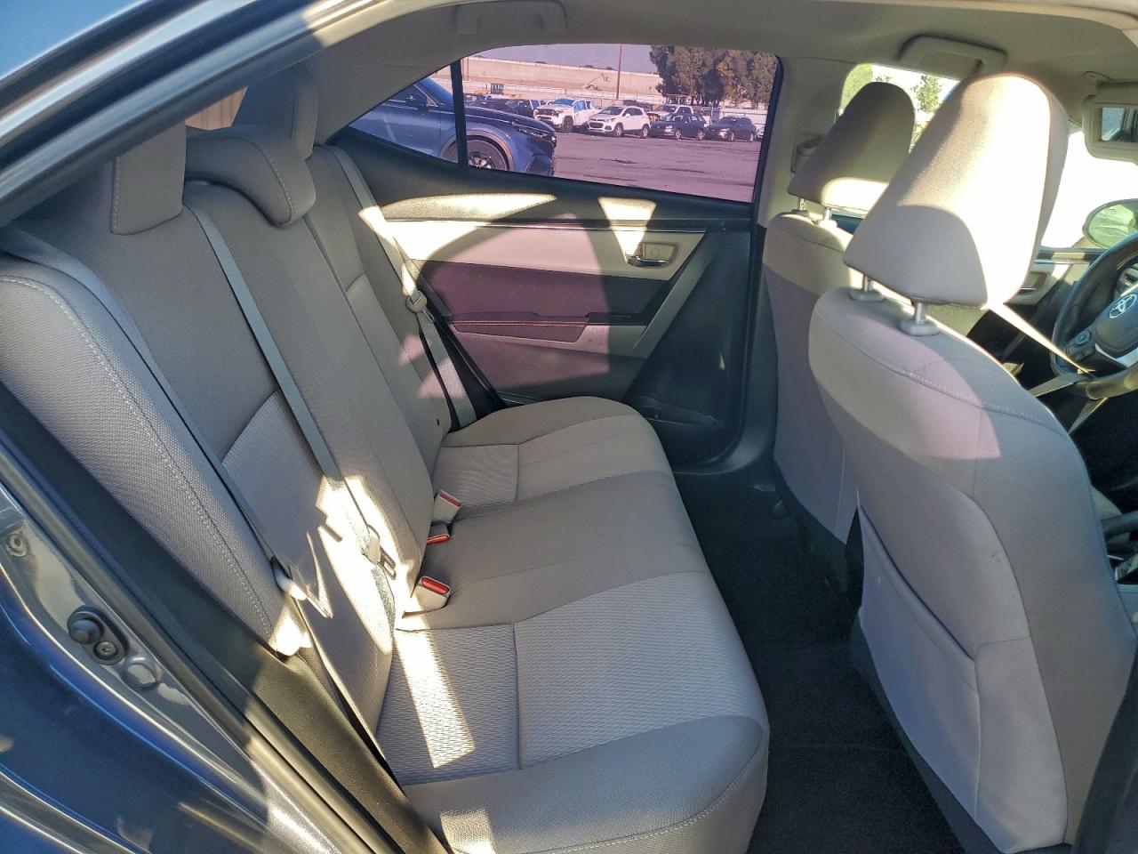 Toyota Corolla Eco Image 8