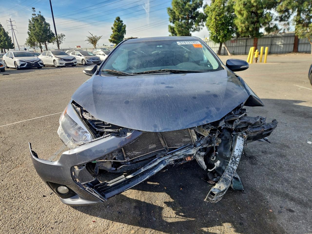 Toyota Corolla L Image 6