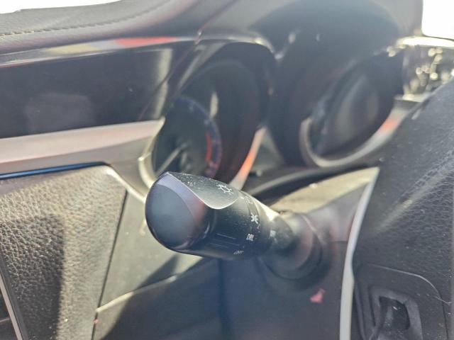 Toyota Corolla L Image 10