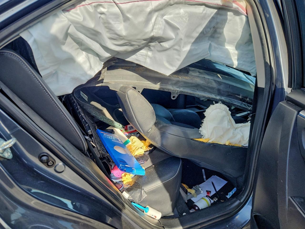 Toyota Corolla L Image 12