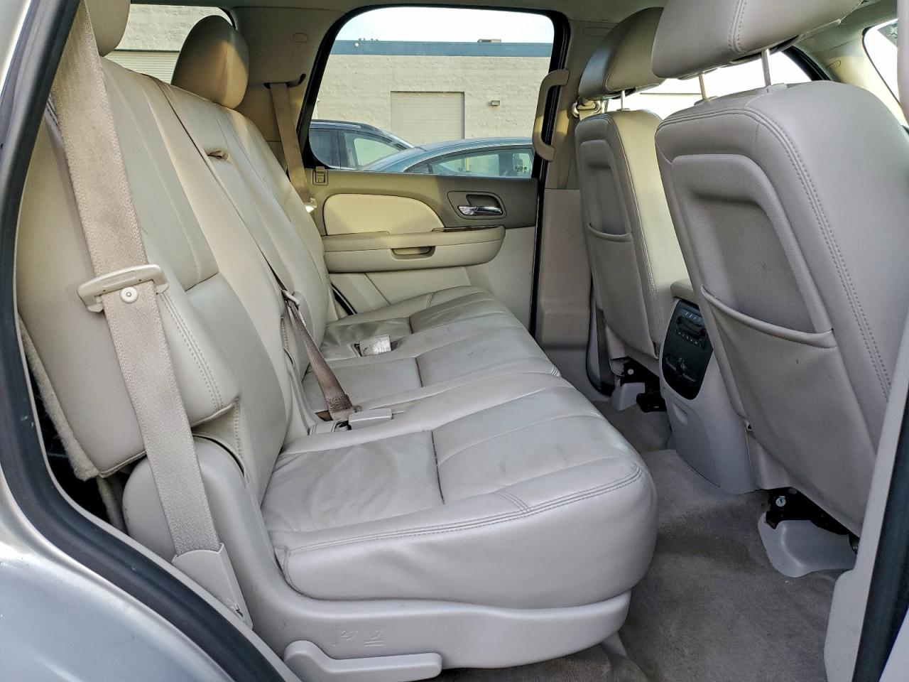 GMC Yukon Slt Image 8