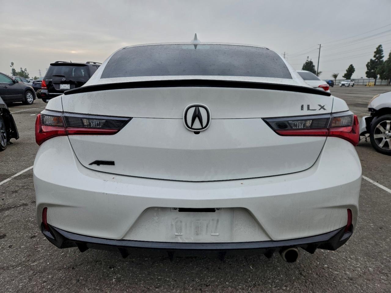 Acura ILX Premium A-spec Image 5