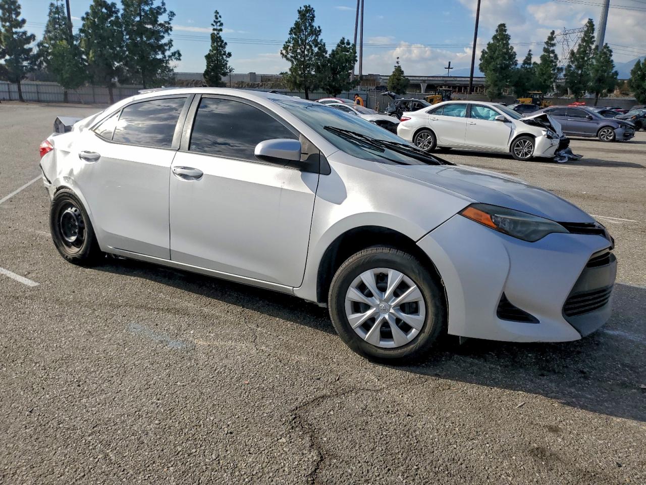 Toyota Corolla L Image 5