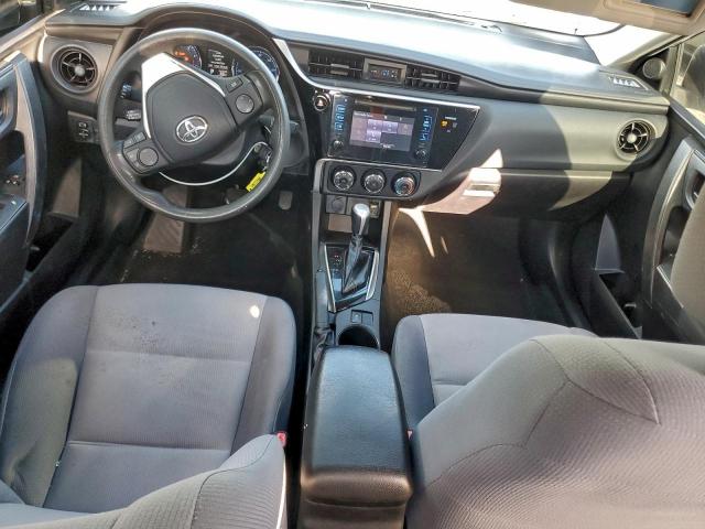 Toyota Corolla L Image 12