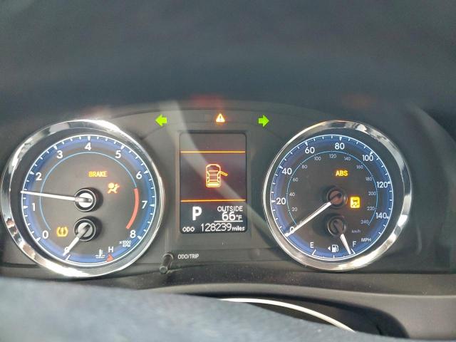 Toyota Corolla L Image 10