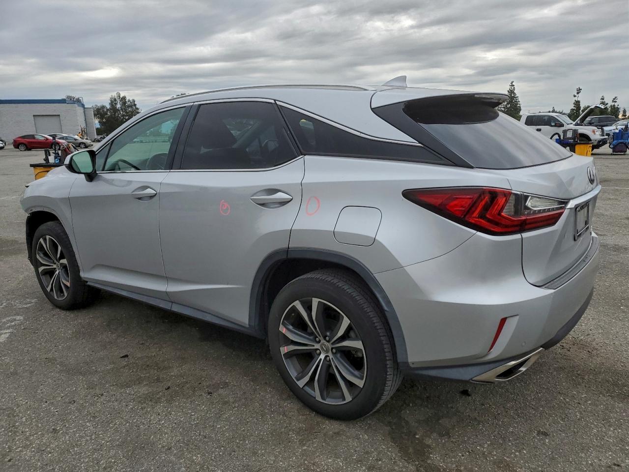 Lexus RX 350 Image 2