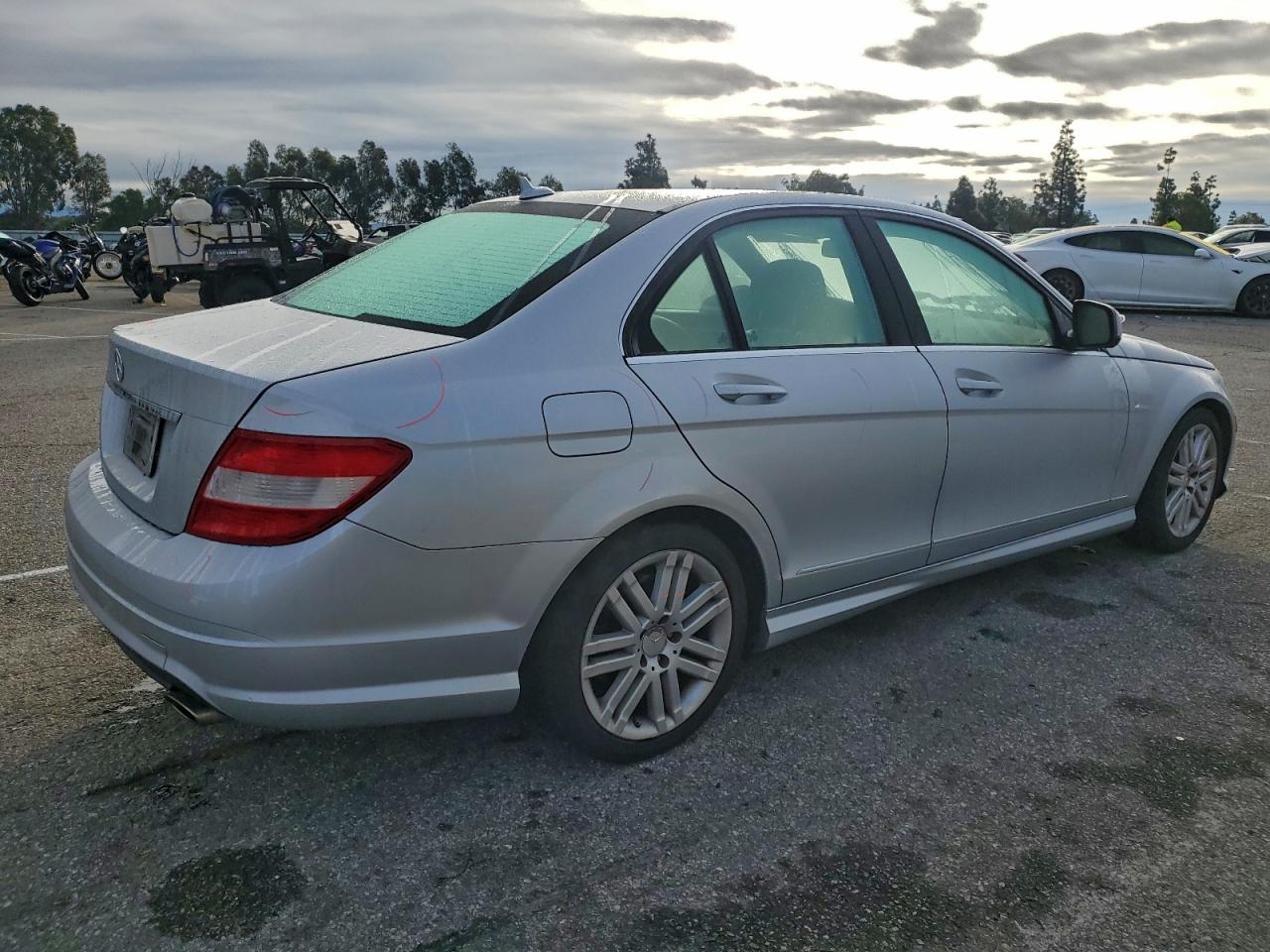 Mercedes-Benz C-Class 300 Image 7