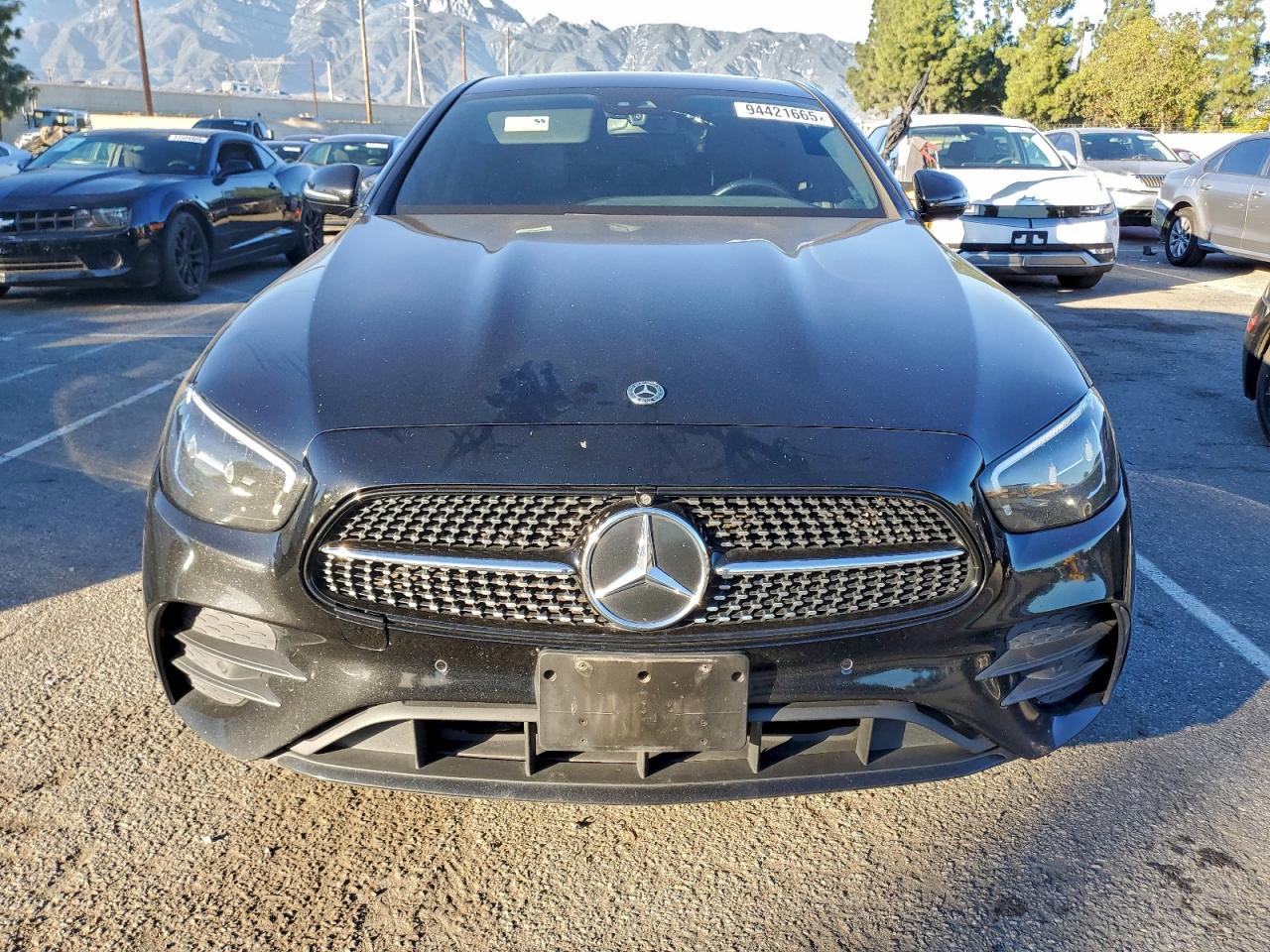 Mercedes-Benz E-Class 350 Image 8