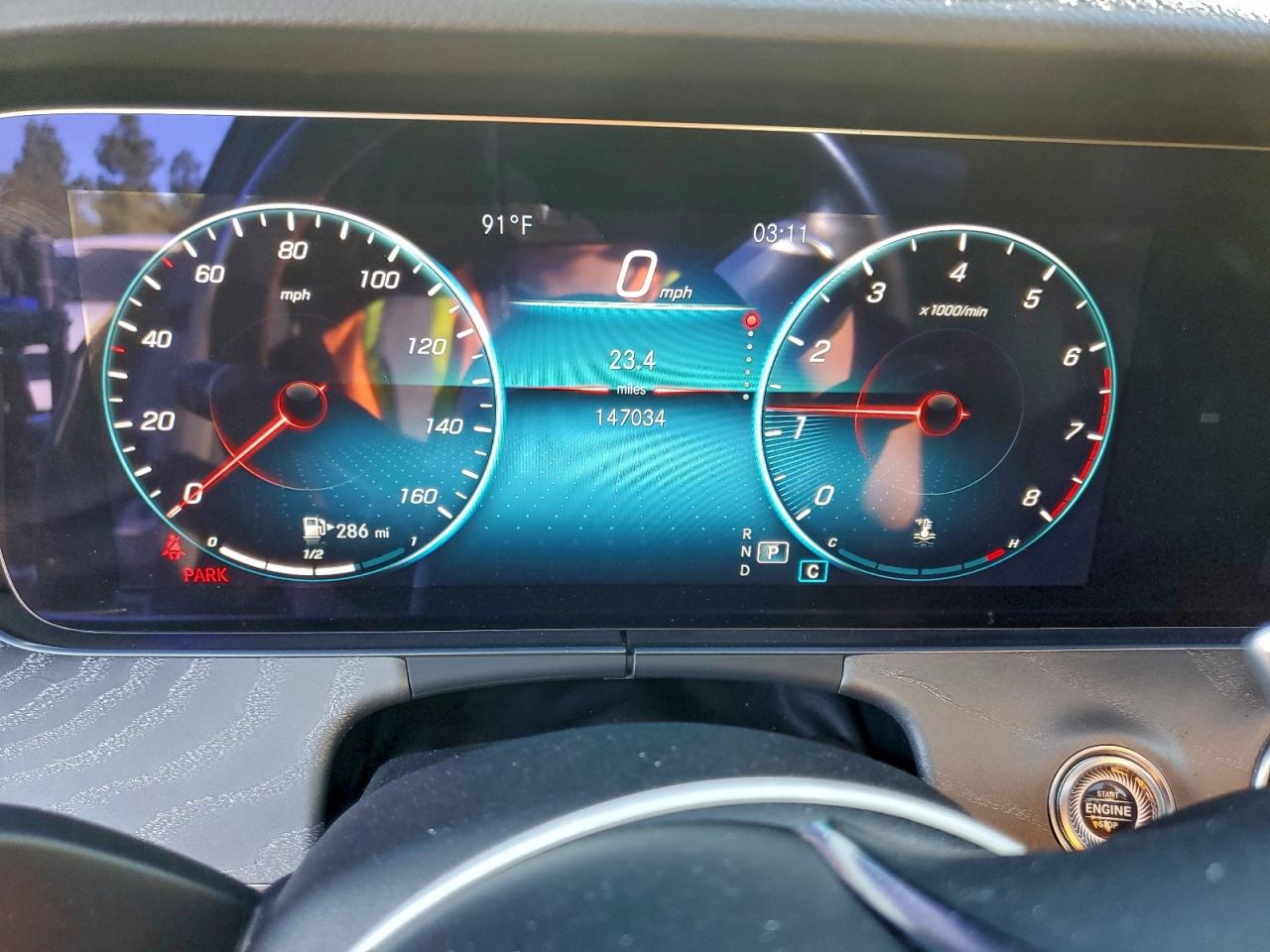 Mercedes-Benz E-Class 350 Image 10