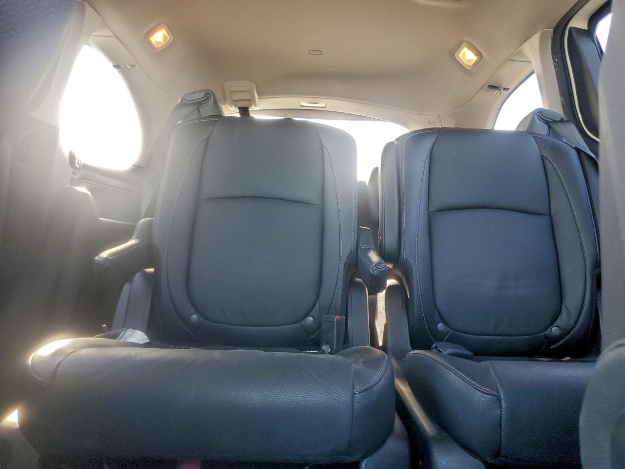 Honda Odyssey Touring Image 13