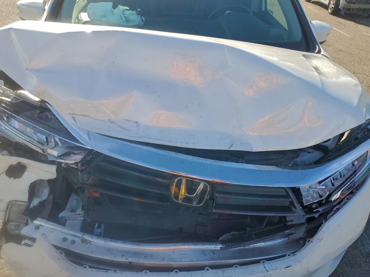 Honda Odyssey Touring Image 11