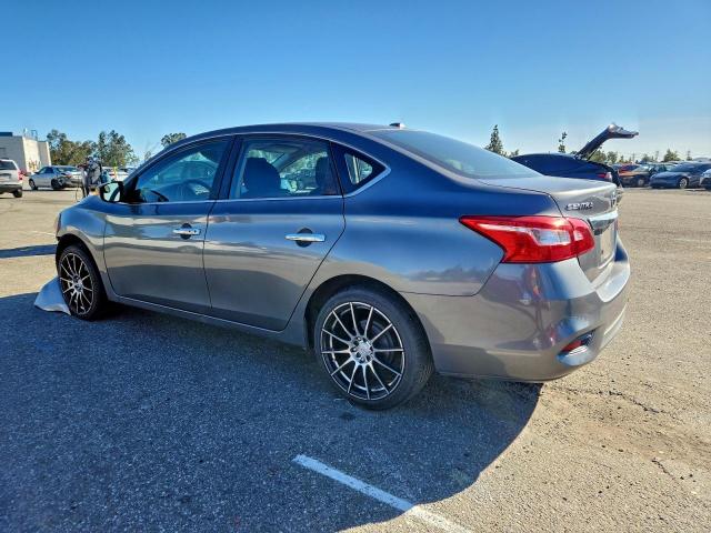 Nissan Sentra S Image 3