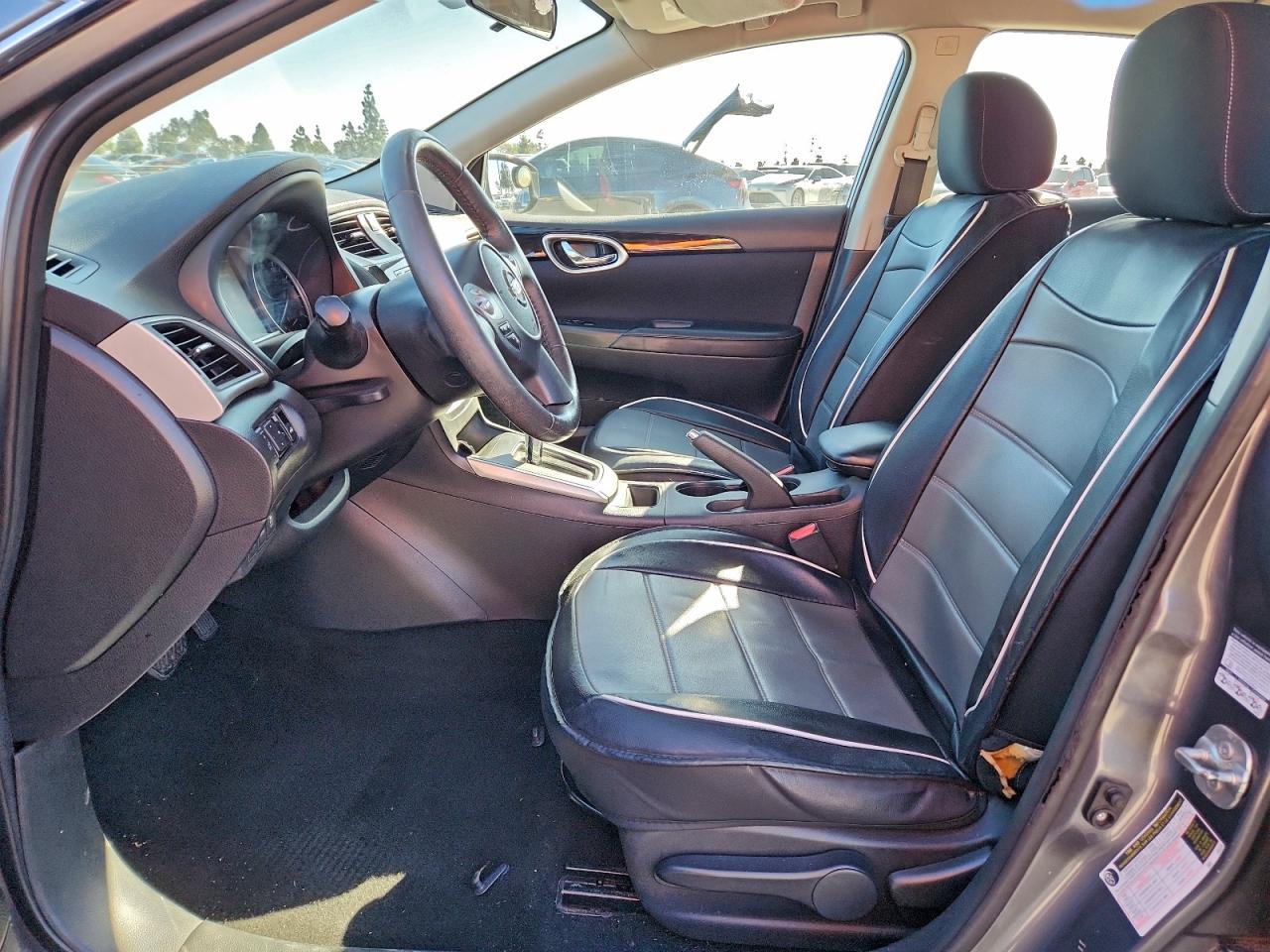 Nissan Sentra S Image 10