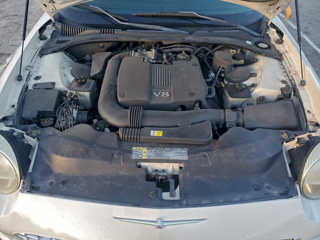 Ford Thunderbird Image 6