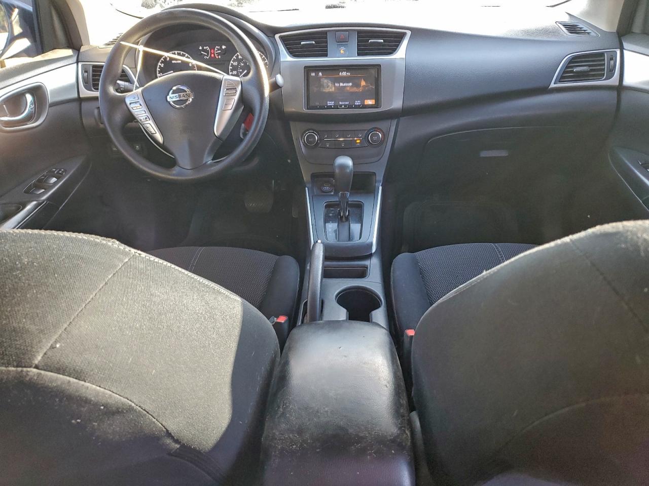 Nissan Sentra S Image 7