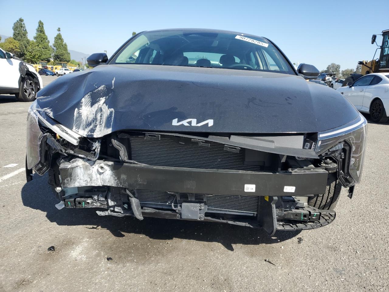 Kia K4 Lx Lx Image 4