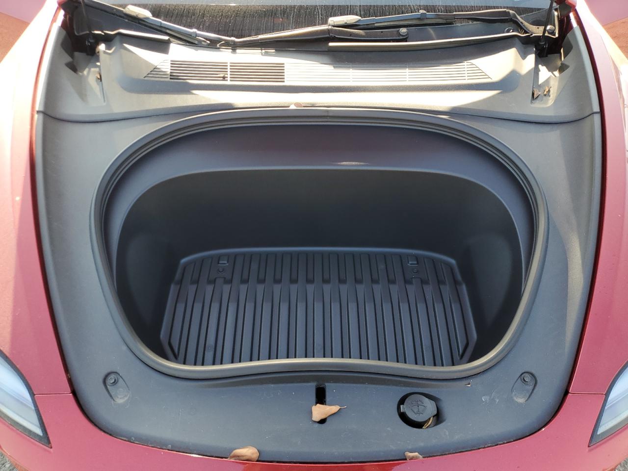 Tesla Model 3 Image 10