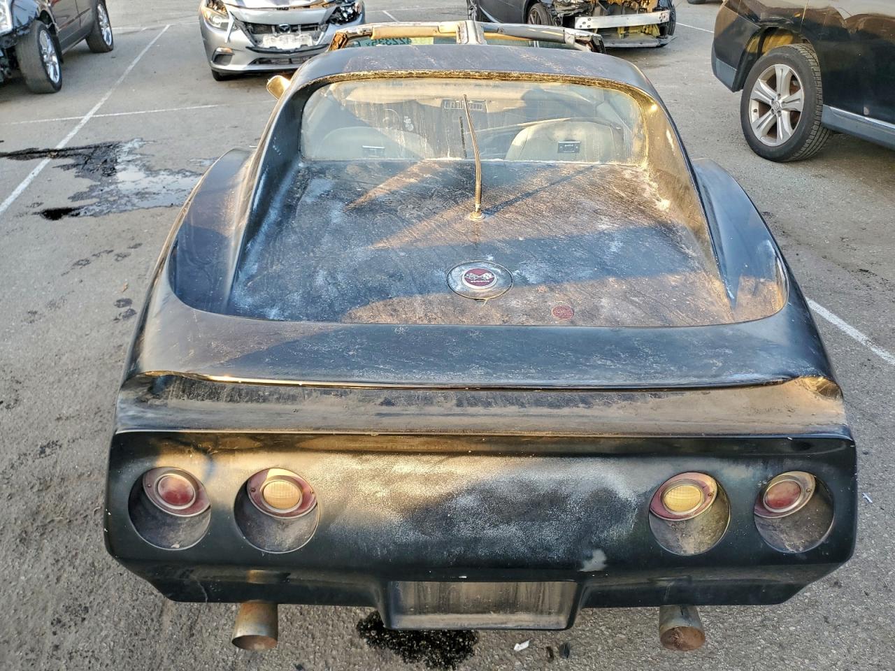 Chevrolet Corvette Image 12