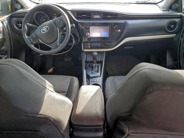 Toyota Corolla Image 6