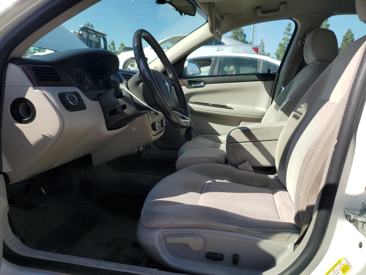 Chevrolet Impala Lt Image 3